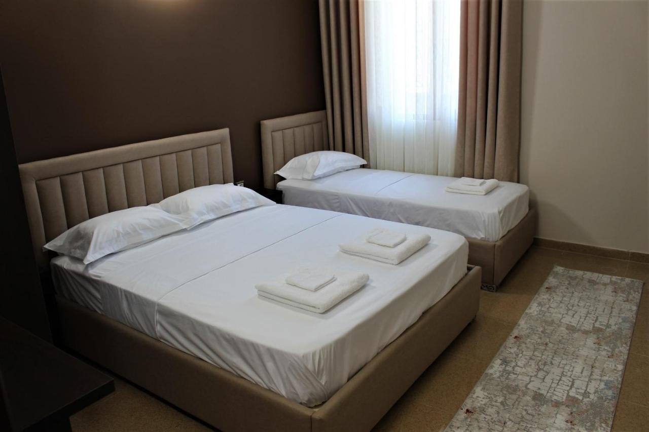 Hotel Vila Maledhi Berat Exterior foto